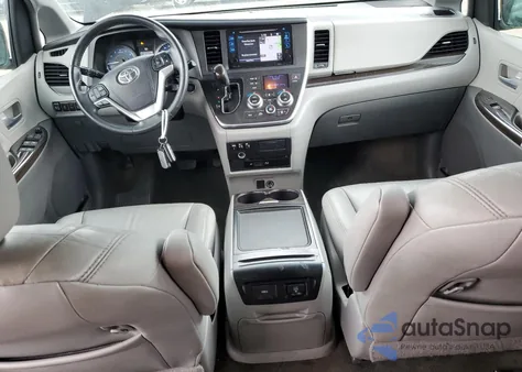 2015 Toyota Sienna Xle z USA, uszkodzony, nr VIN 5TDDK3DC4FS110637